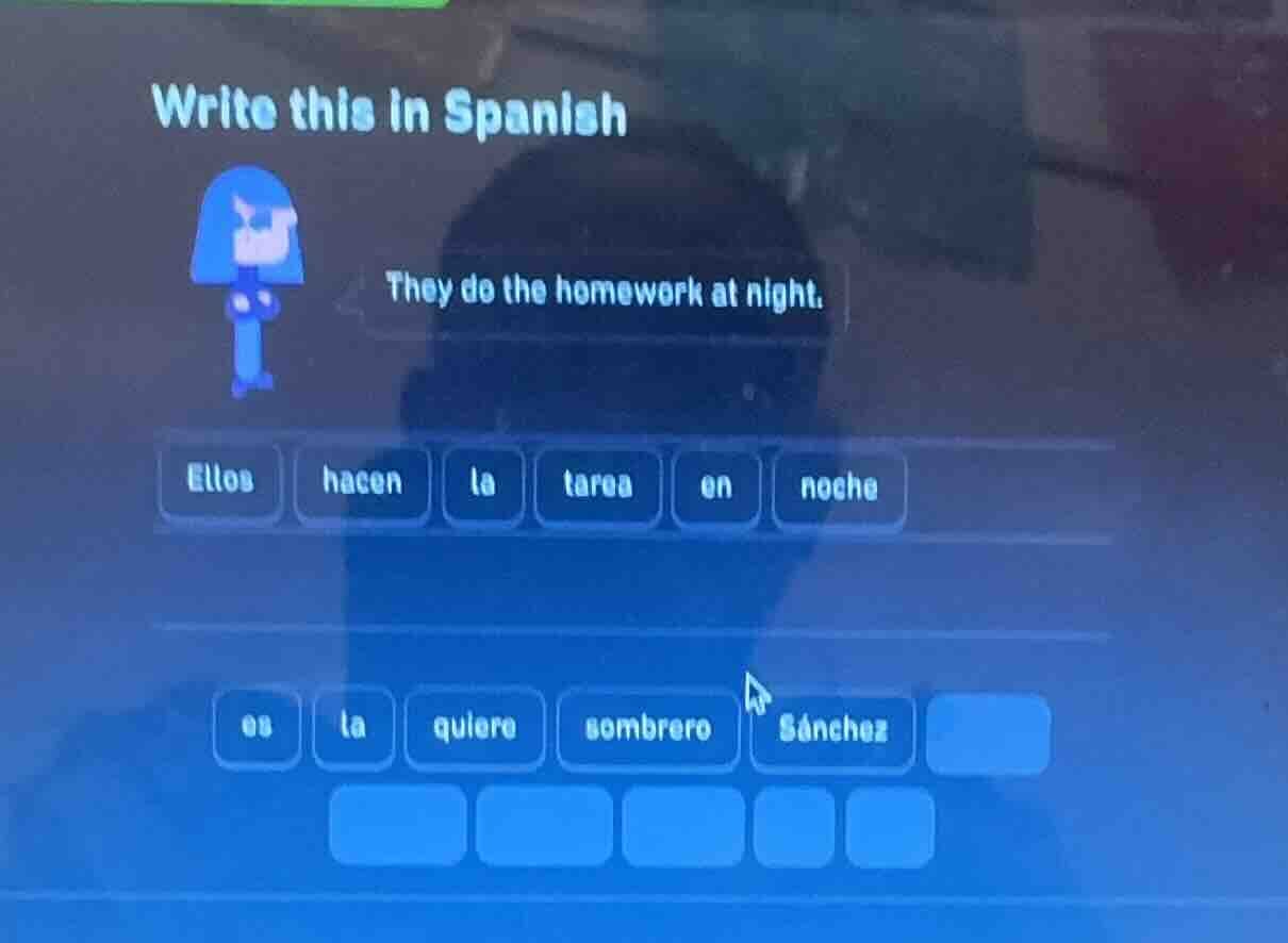write this in spanish they do the homework at night. ellos hacen la tar…