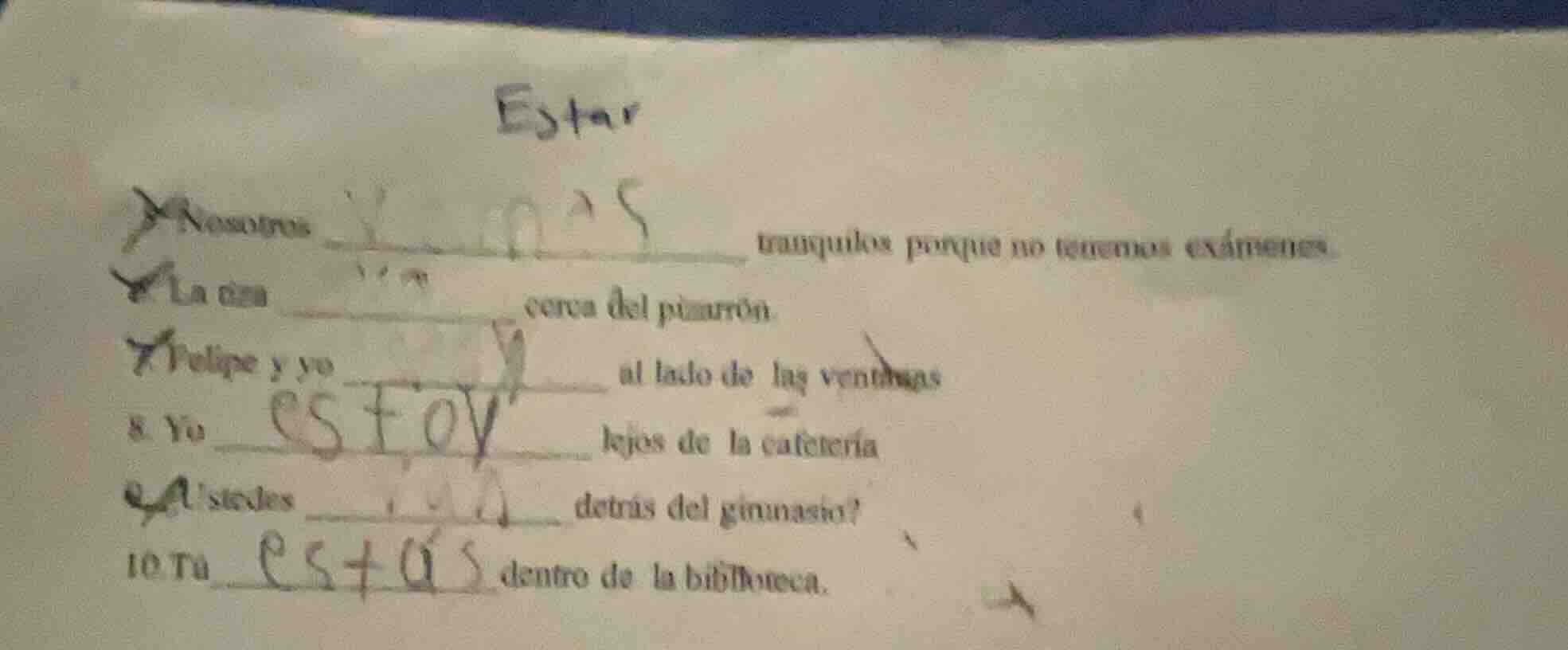 estar nosotros ____ tranquilos porque no tenemos exámenes. la mesa ____…