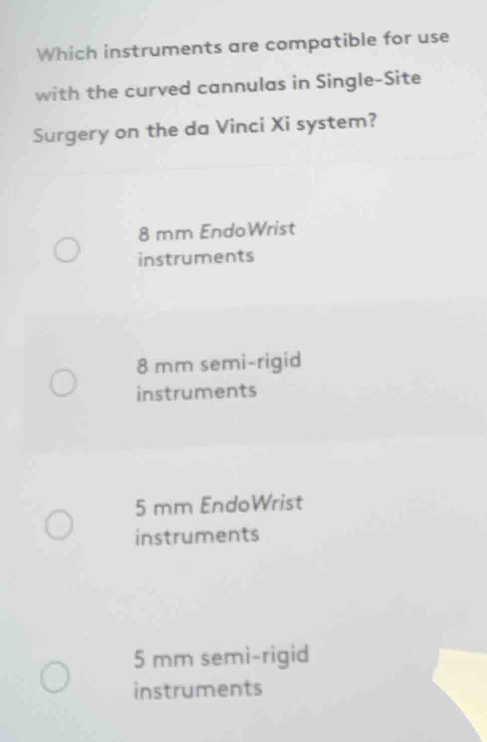 which instruments are compatible for use with the curved cannulas in single-site surgery on the da vinci xi system?\n\n8 mm endowrist instruments\n8 mm semi-rigid instruments\n5 mm endowrist instruments\n5 mm semi-rigid instruments